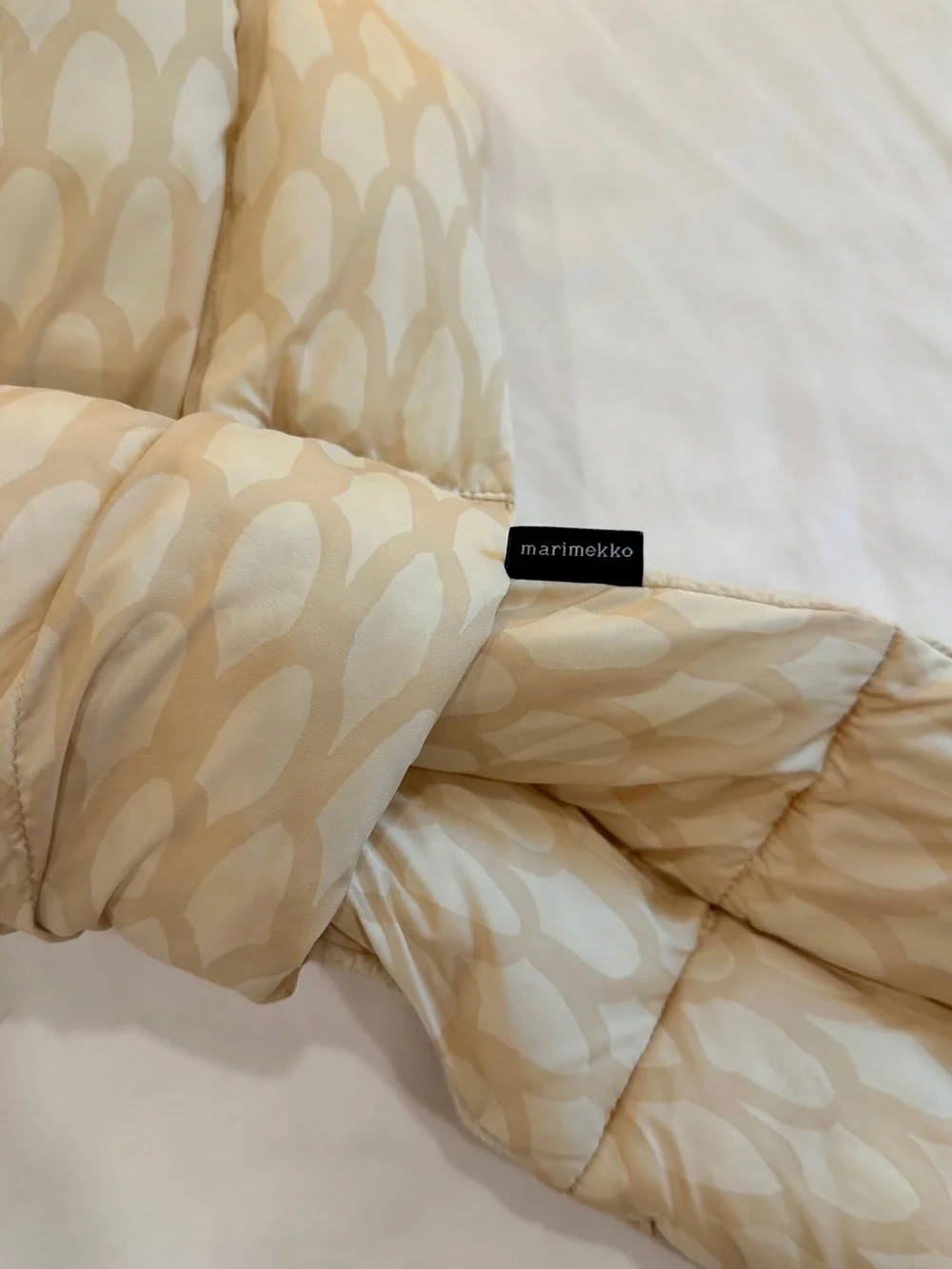Marimekko for Uniqlo Beige Quilted padded Scarf